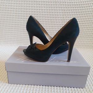 NWOT Cobalt Suede and patent heels